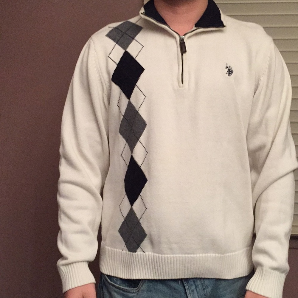 White and black sweater US polo assn